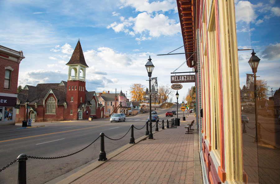 Colorado’s 2015 Top Adventure Towns