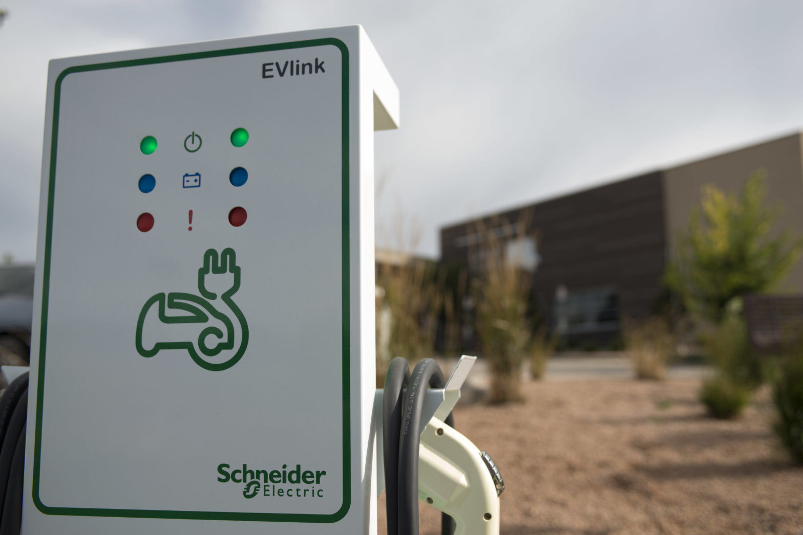 Colorado Mountain College to have 10 EV charging stations in its network