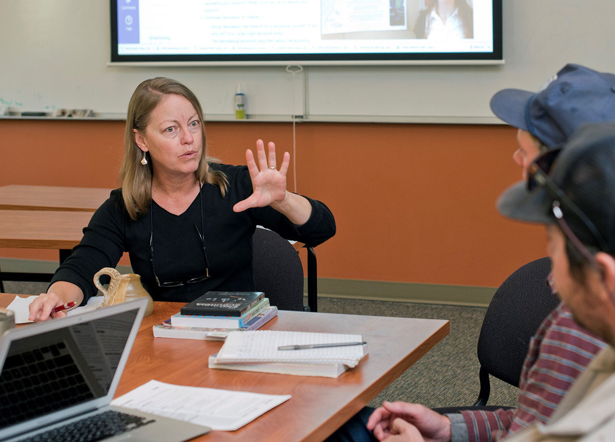 Evans, Moore named 2017 collegewide Faculty of the Year